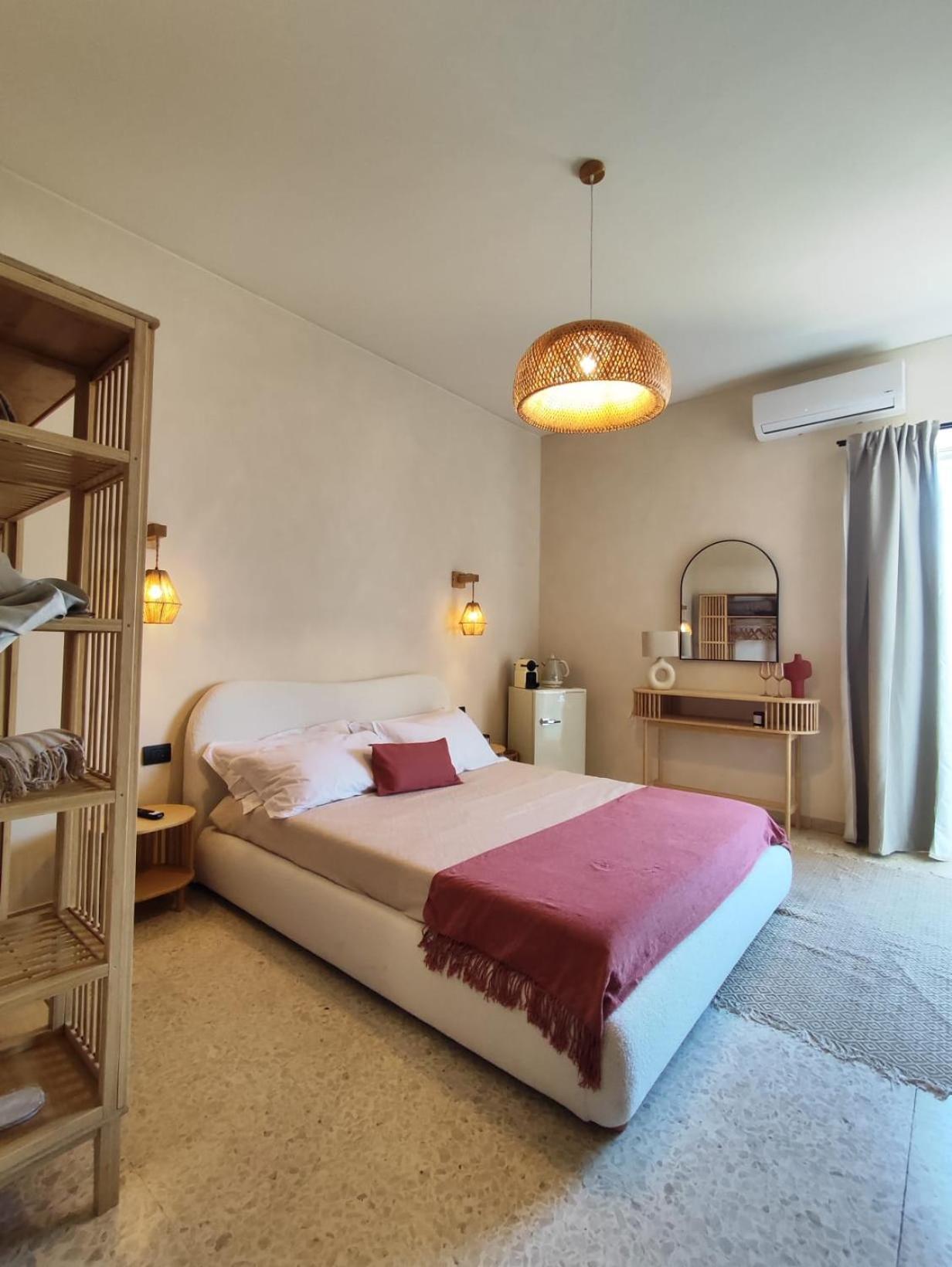 Taga Suites Катания Екстериор снимка